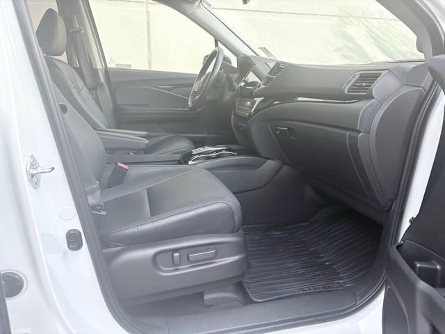 Used 2022 Honda Pilot Touring image 29
