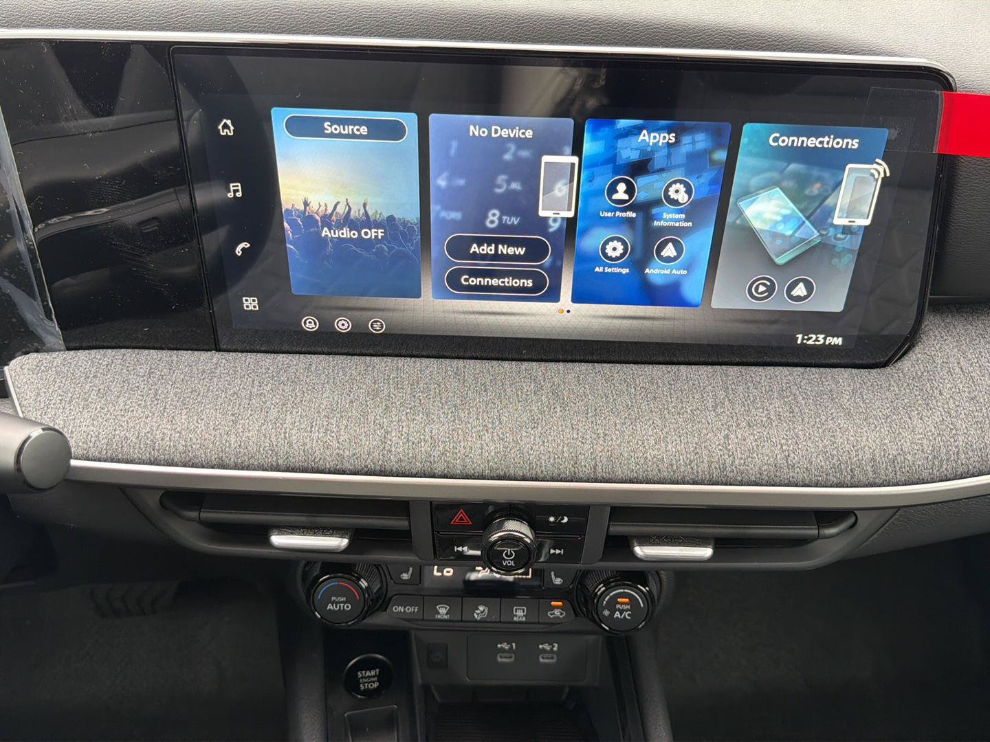 New 2027 Nissan Kicks SV AWD/4WD image 17