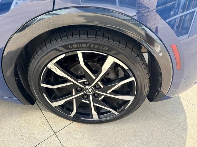 Used 2023 Toyota Prius Prime FWD image 11