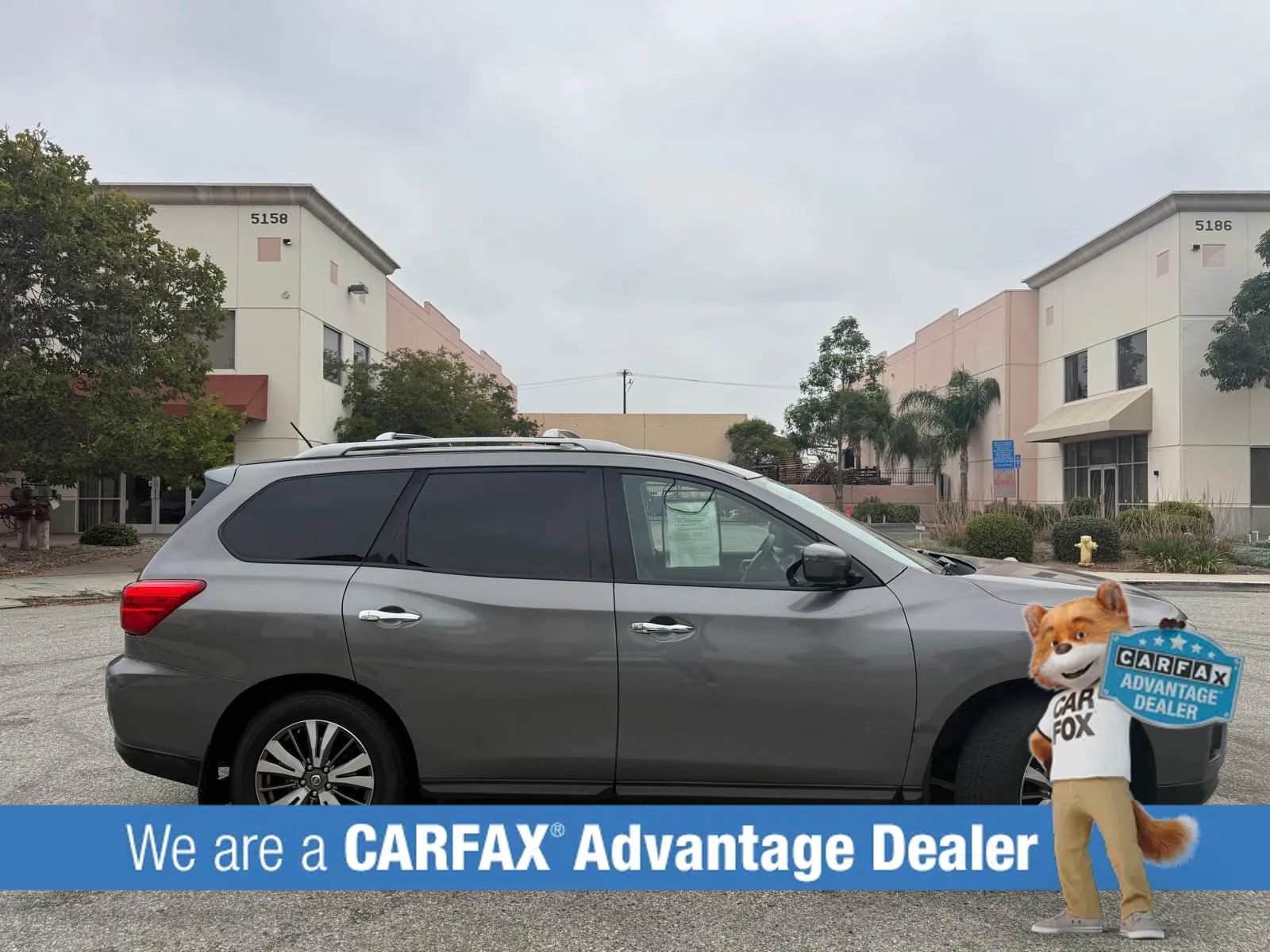 Used 2018 Nissan Pathfinder S FWD image 3