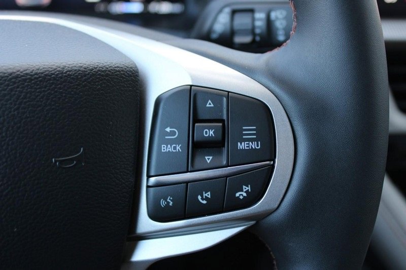 New 2025 Ford Explorer Active w/ Active Comfort Package image 13