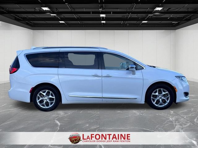 Used 2020 Chrysler Pacifica Limited image 6