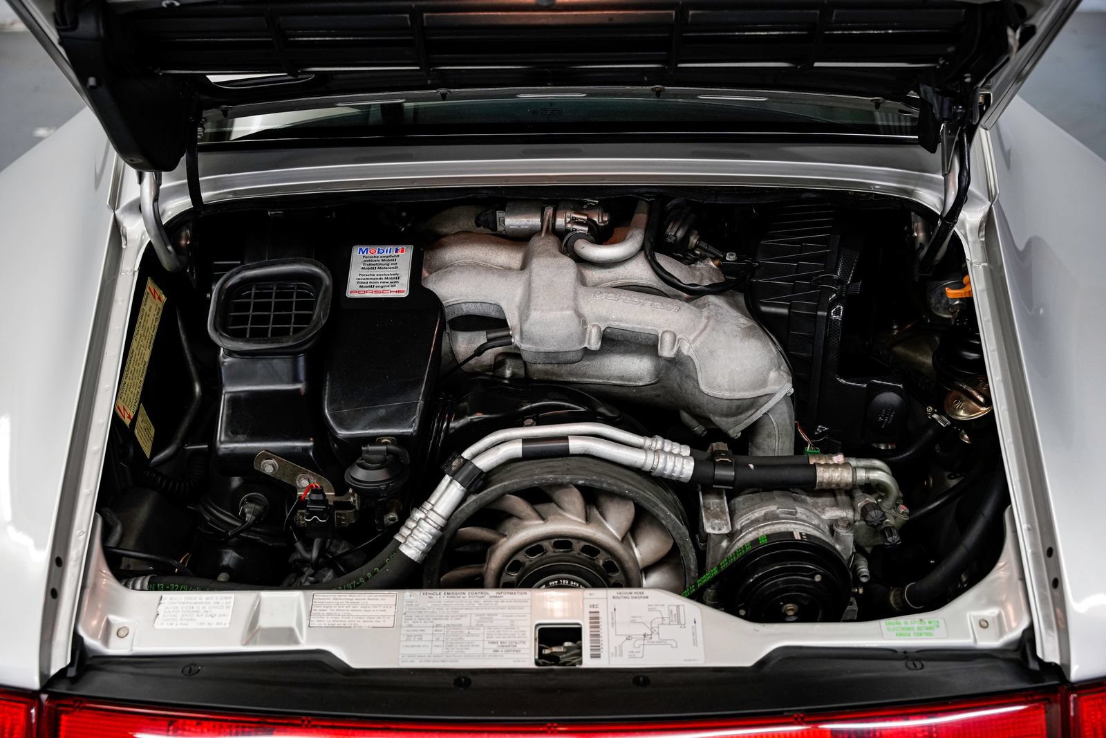 Used 1998 Porsche 911 Carrera S RWD image 42