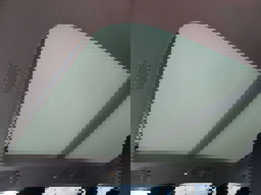 New 2026 Volvo V60 B5 Cross Country Ultra w/ Protection Package Premier image 19