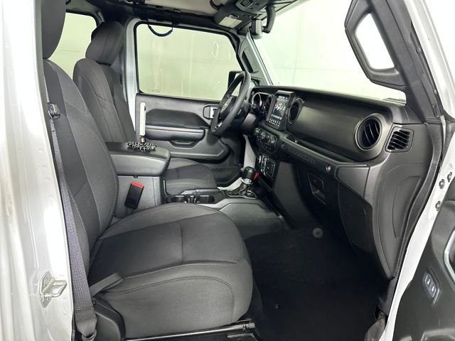 Used 2023 Jeep Wrangler Unlimited w/ 8.4" Radio Group image 28