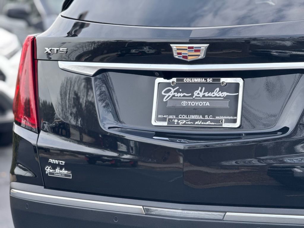 Used 2023 Cadillac XT5 Premium Luxury w/ LPO, Floor Liner Package image 16