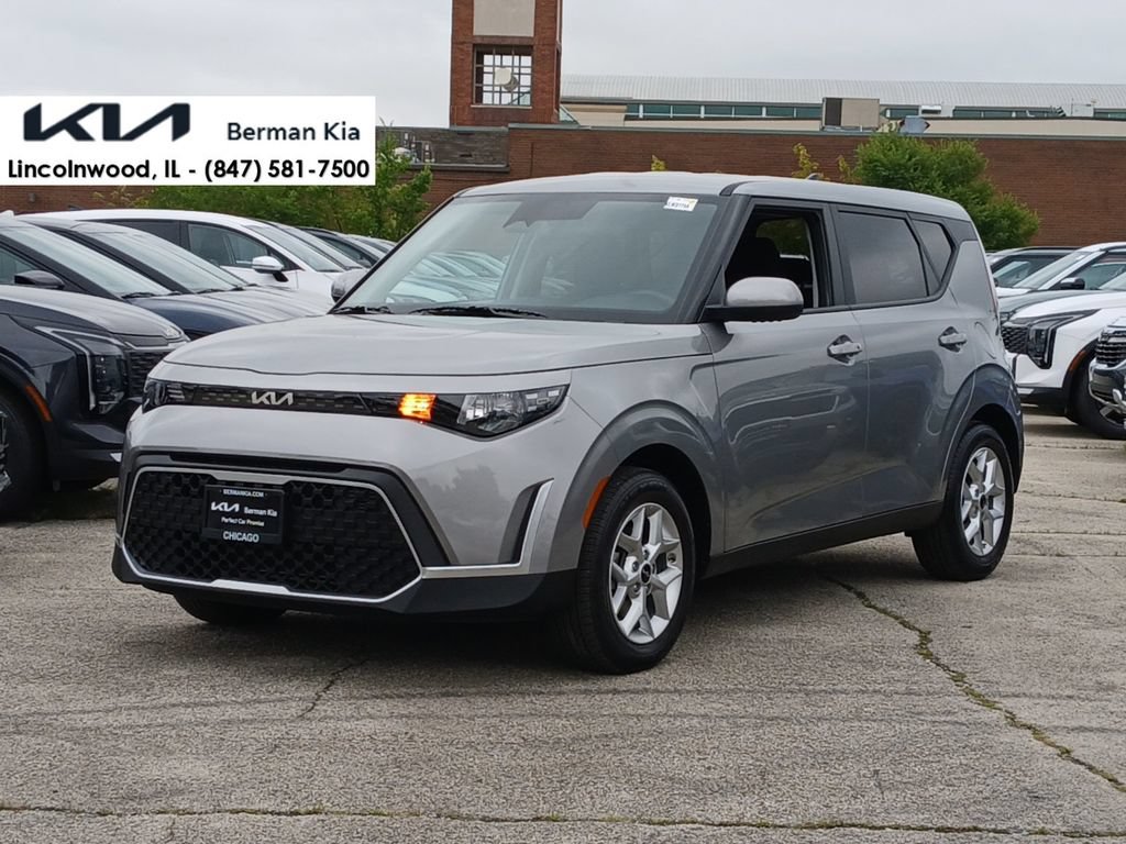 Certified 2025 Kia Soul S