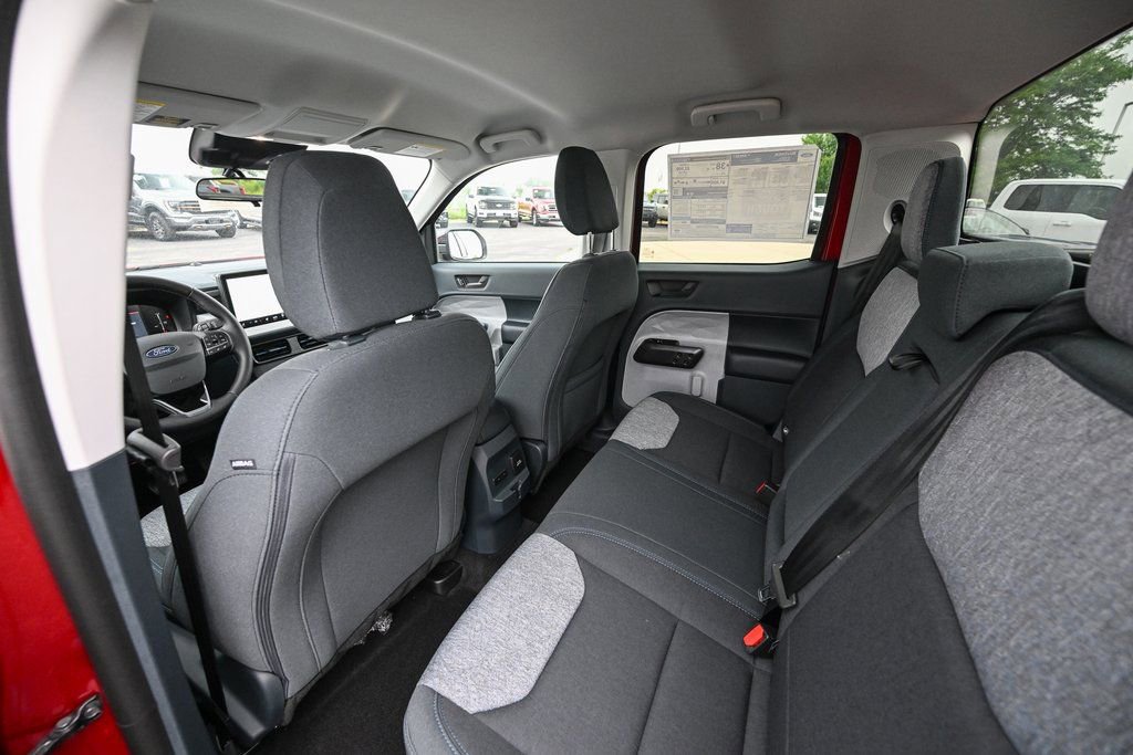 New 2025 Ford Maverick XLT w/ XLT Luxury Package image 17