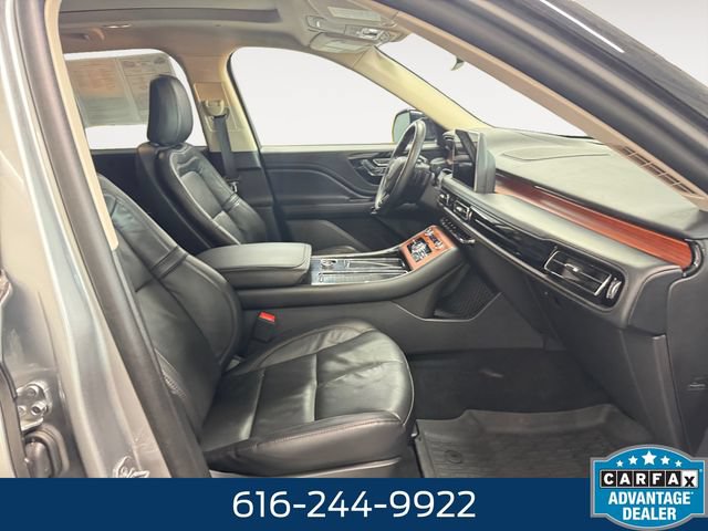 Used 2023 Lincoln Aviator Reserve w/ Jet Package AWD/4WD image 4