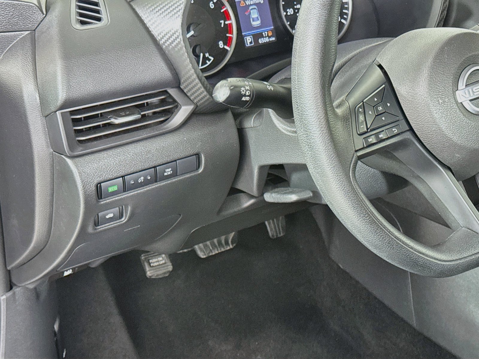 Used 2025 Nissan Sentra S FWD image 10