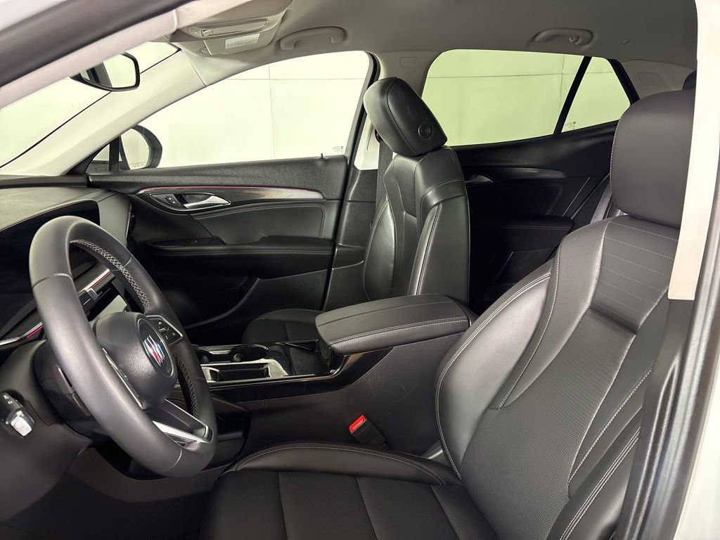 Used 2025 Buick Envision Preferred image 22