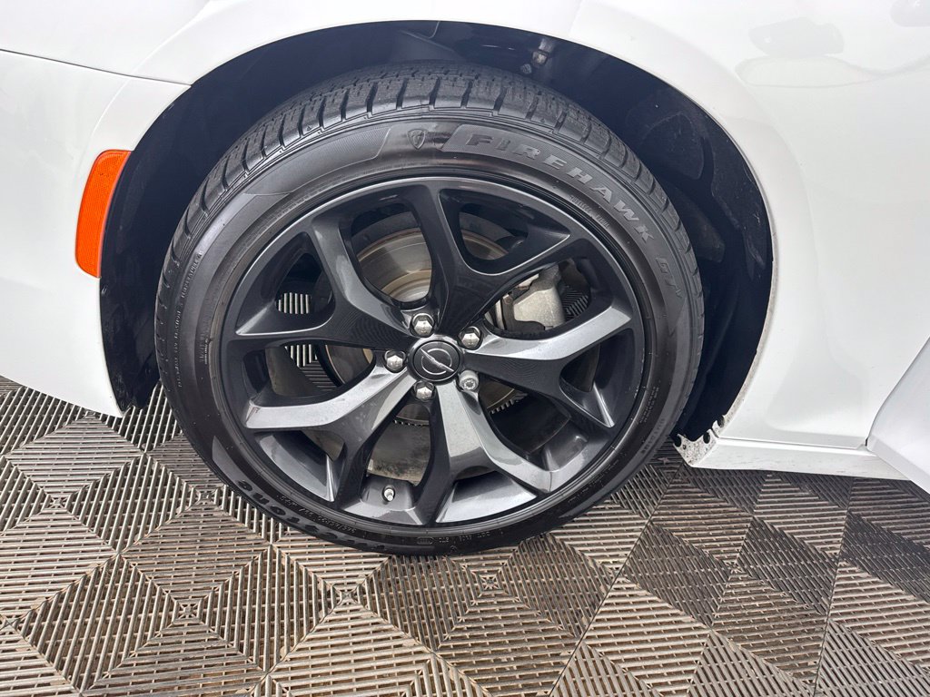Used 2022 Chrysler 300 Touring w/ Sport Appearance Package RWD image 30