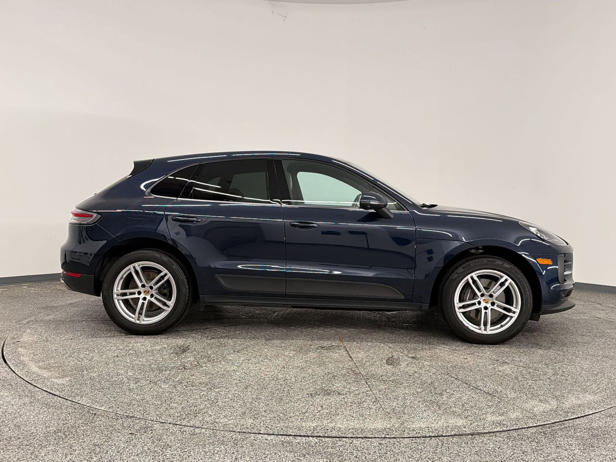 Used 2021 Porsche Macan image 7