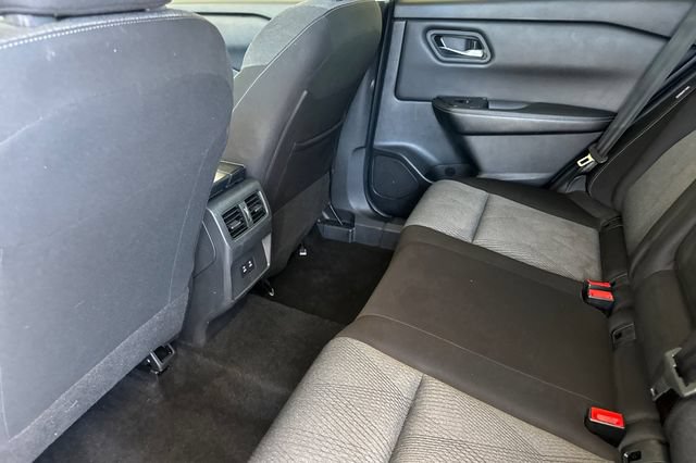 Used 2024 Nissan Rogue SV AWD/4WD image 14