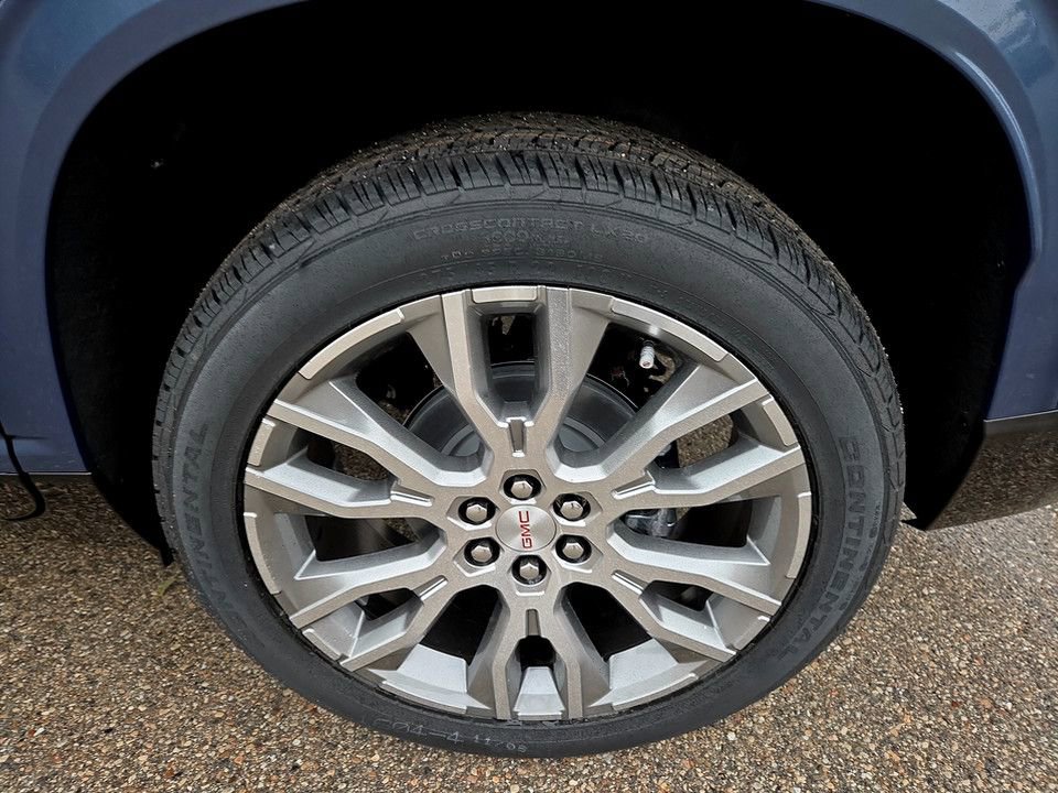 New 2026 GMC Acadia Denali image 35