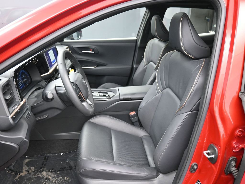 Used 2023 Toyota Crown Limited w/ Advanced Technology Package image 19