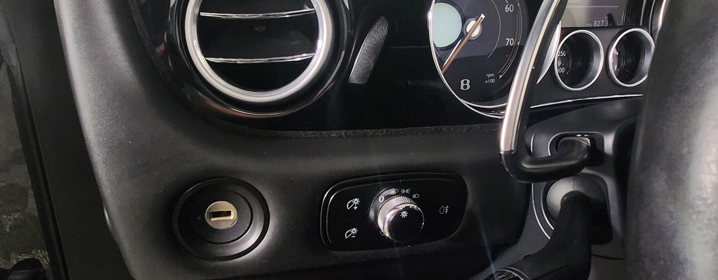 Used 2016 Bentley Continental GT image 25