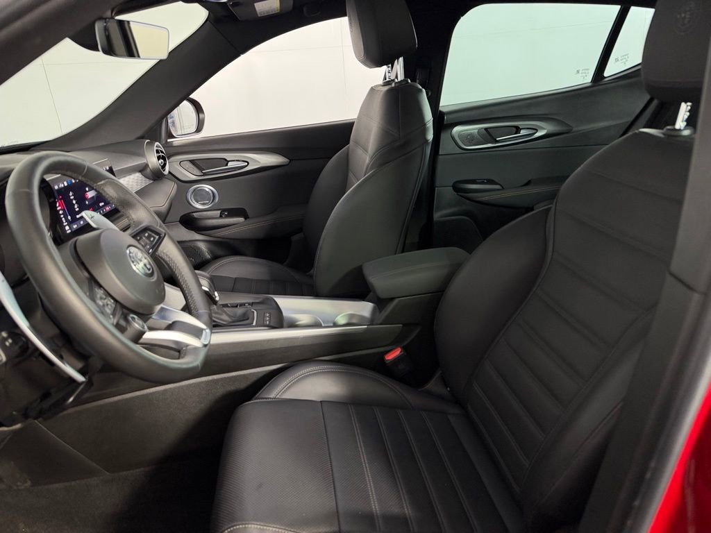 Used 2025 Alfa Romeo Tonale Veloce w/ Premium Package image 23