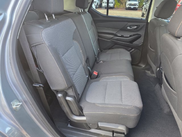 Used 2020 Chevrolet Traverse LS AWD/4WD image 13