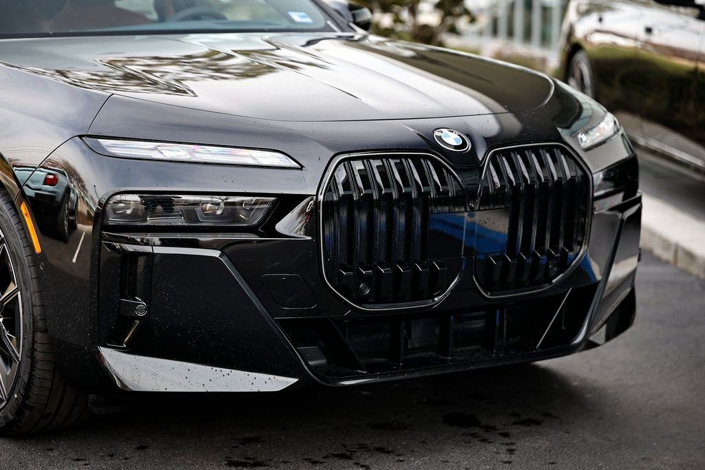New 2026 BMW 740i 740i w/ Executive Package image 2