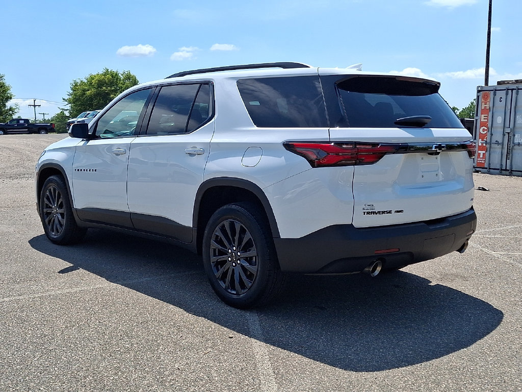 Used 2023 Chevrolet Traverse RS AWD/4WD image 7