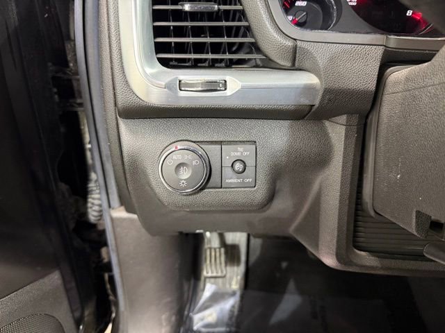 Used 2015 GMC Acadia SLT image 18