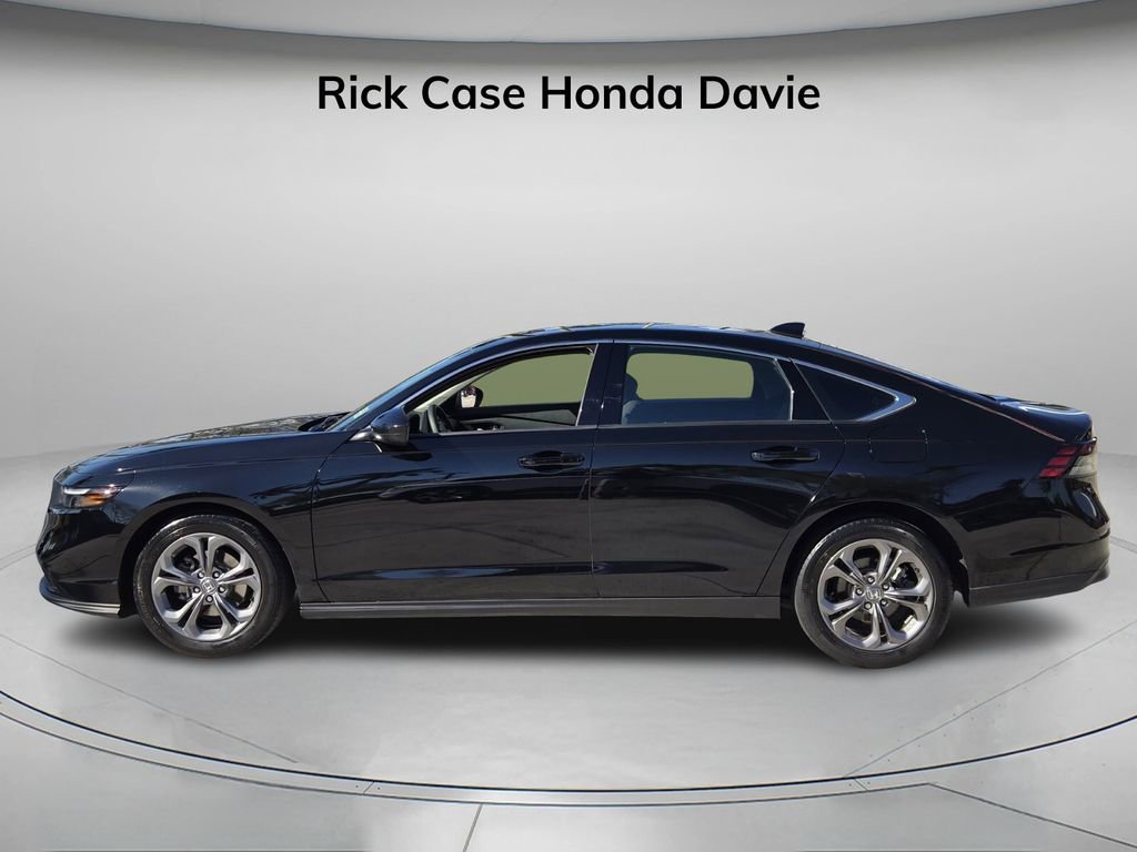 Certified 2024 Honda Accord EX image 4