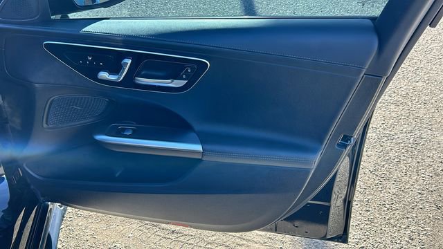 Used 2023 Mercedes-Benz C 300 Sedan image 10