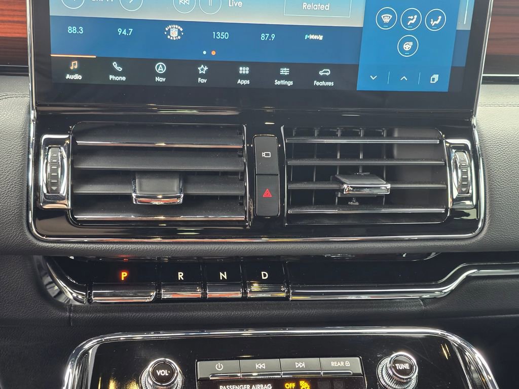 Used 2024 Lincoln Navigator Reserve image 24