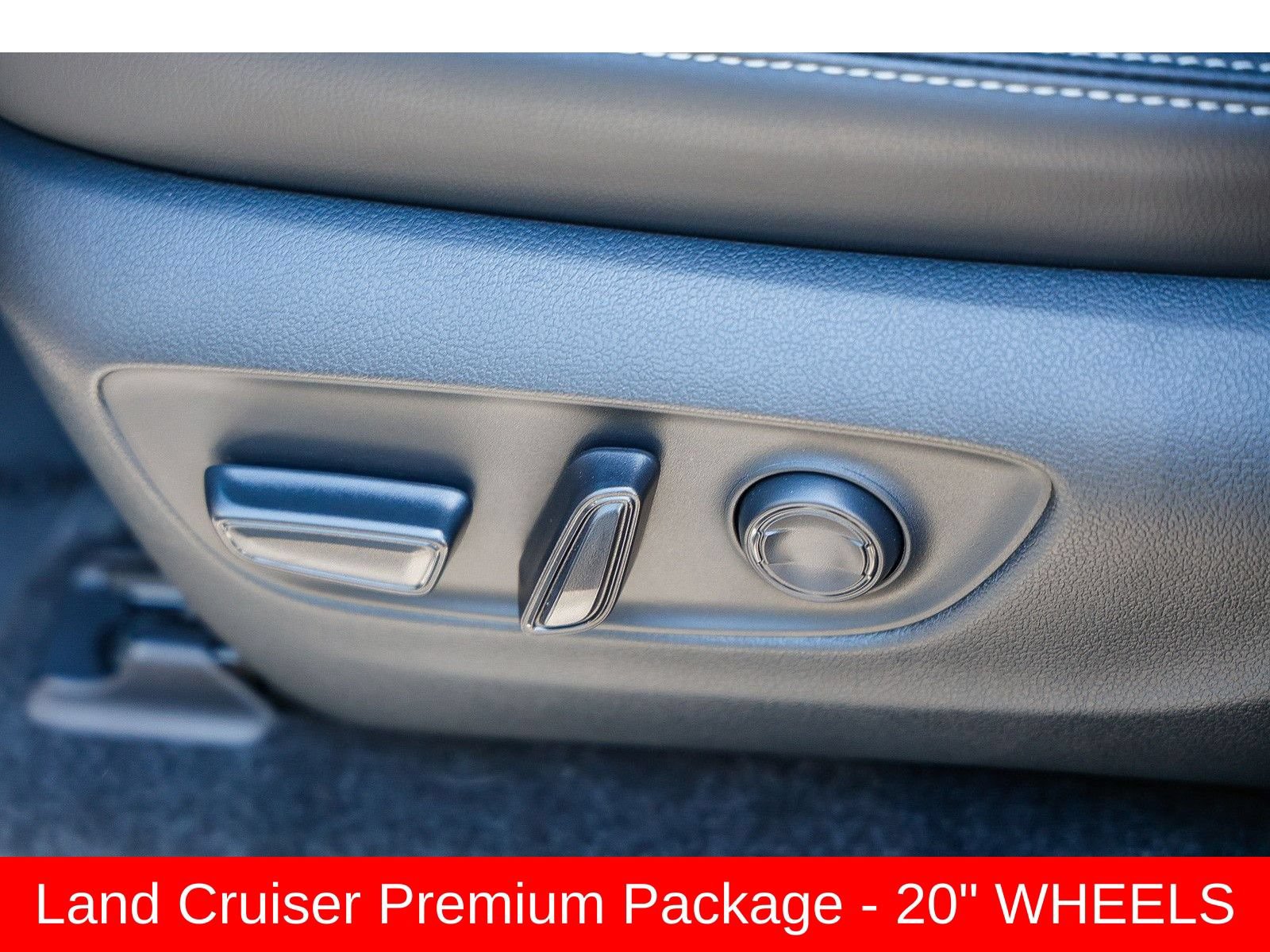 Used 2026 Toyota Land Cruiser w/ Premium Package AWD/4WD image 23