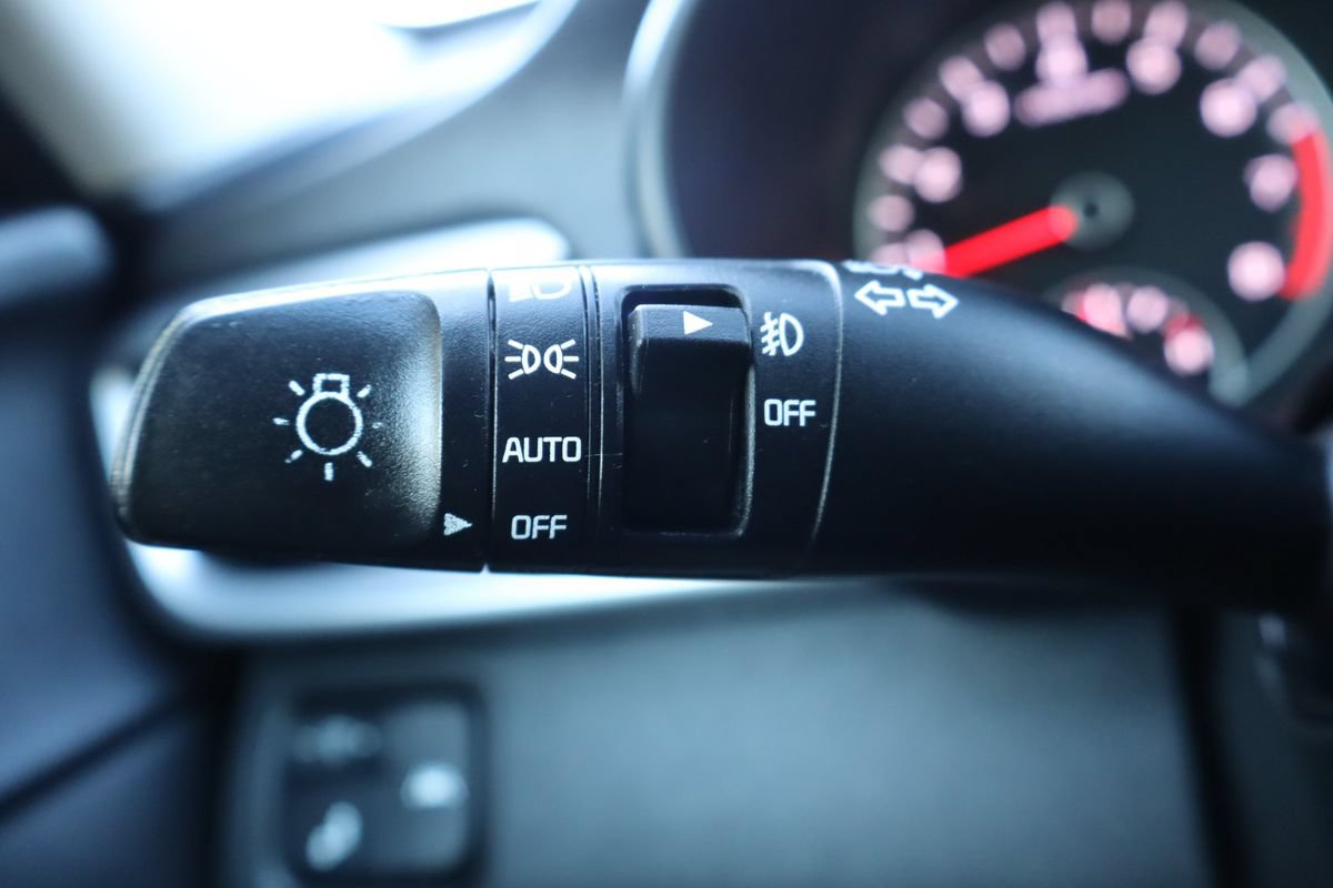 Used 2019 Kia Optima S FWD image 31