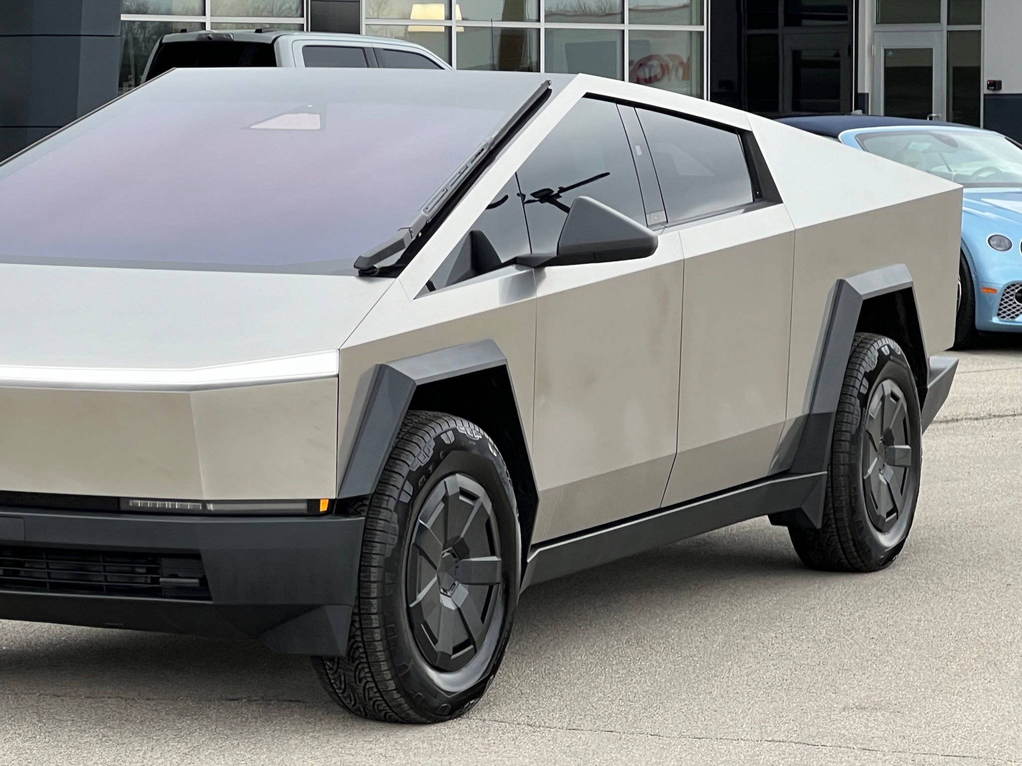 Used 2024 Tesla Cybertruck AWD Crew Cab image 11