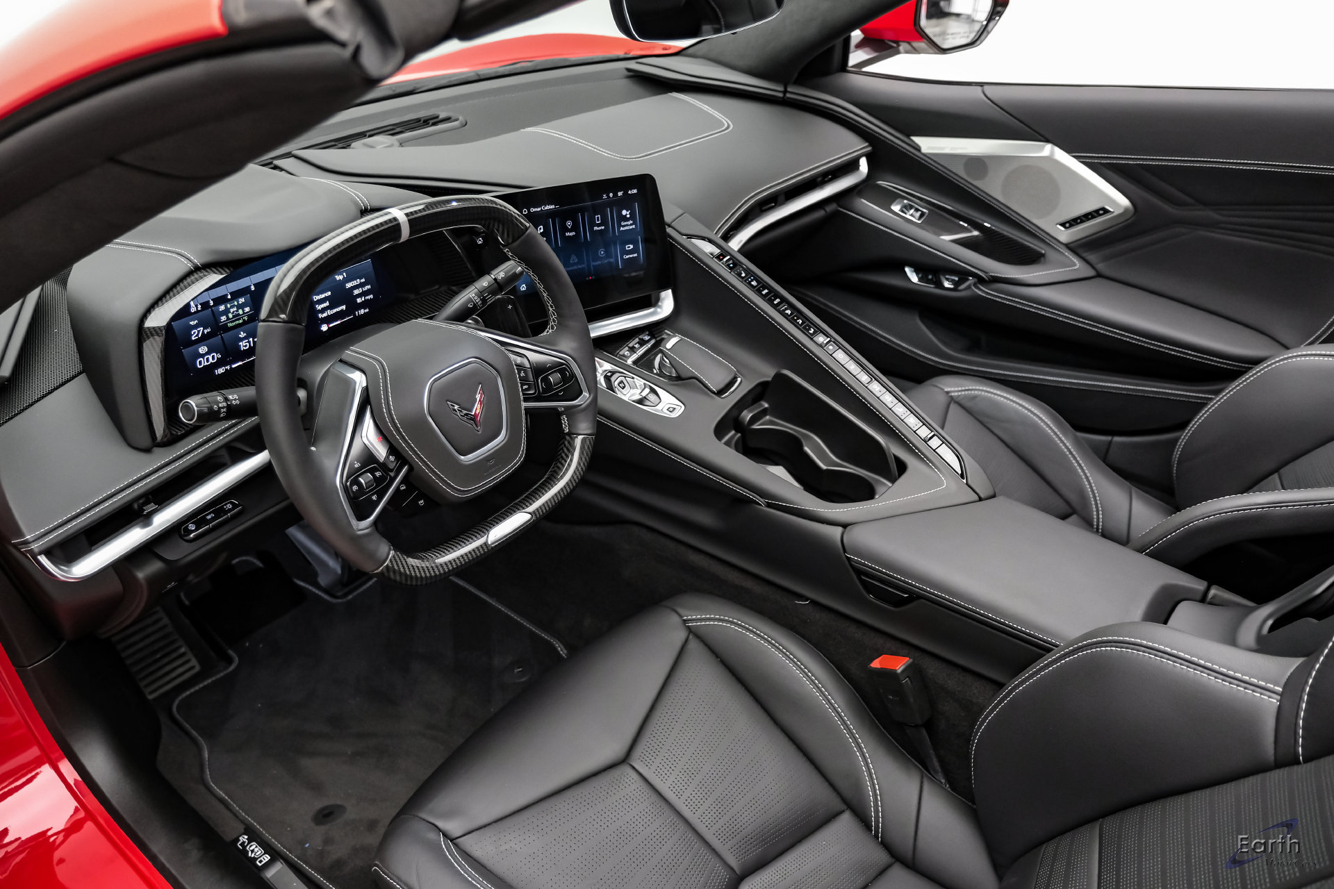 Used 2024 Chevrolet Corvette Z06 RWD image 3