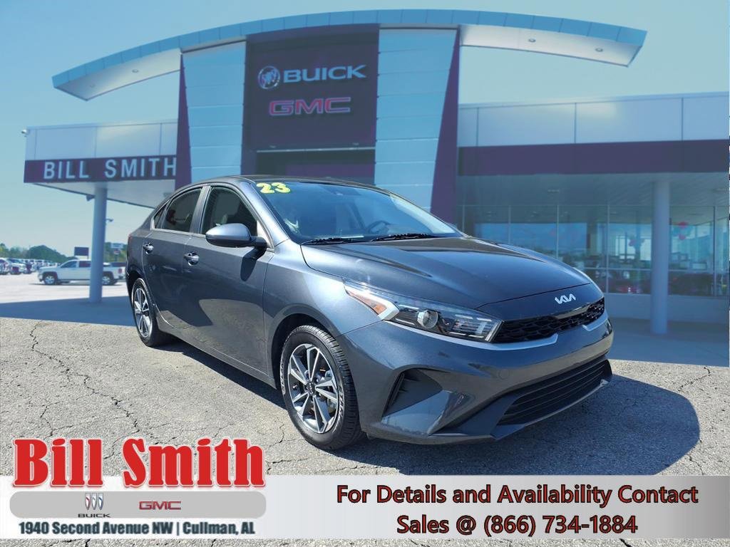 Used 2023 Kia Forte LXS image 1