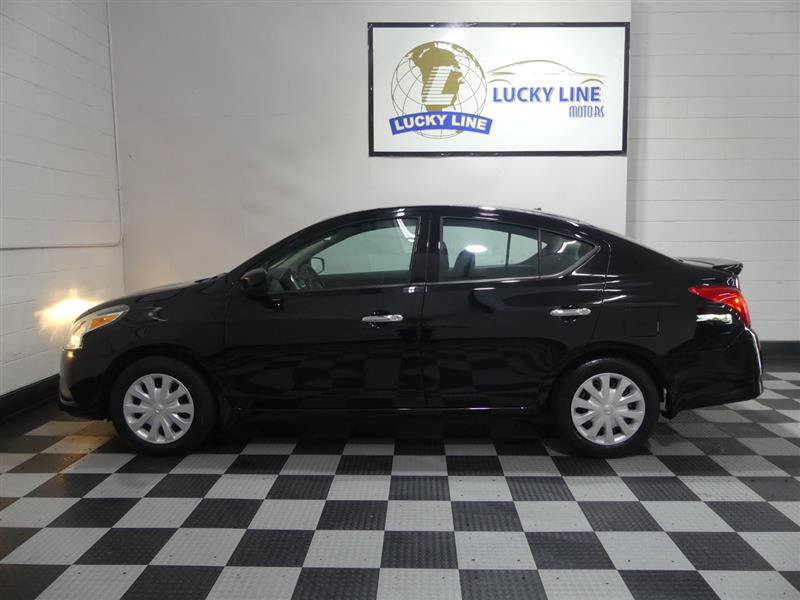 Used 2019 Nissan Versa SV FWD image 7