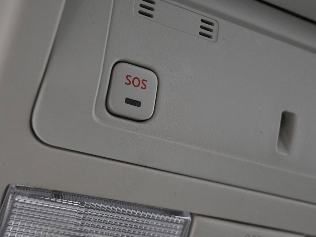 Used 2018 Nissan Titan PRO-4X w/ Pro-4x Convenience Package image 25