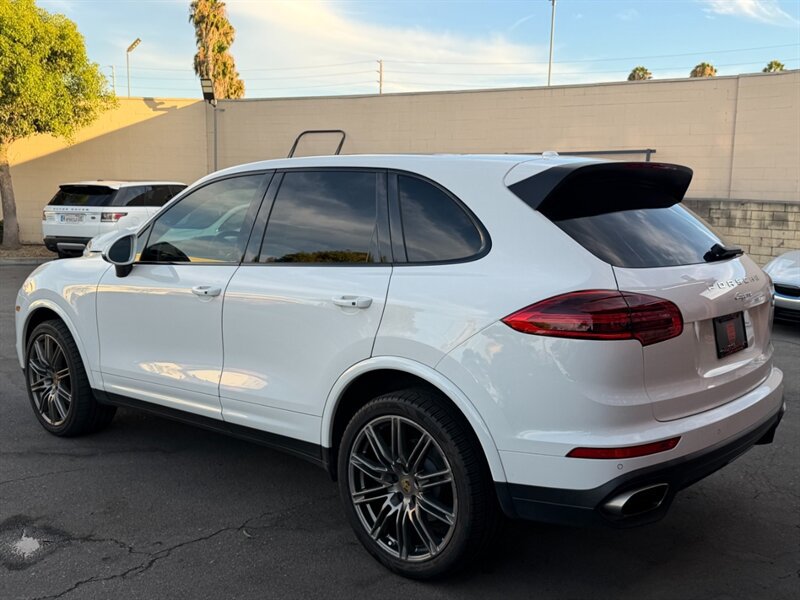 Used 2018 Porsche Cayenne Platinum Edition AWD/4WD image 12