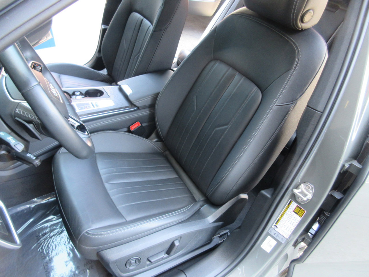 Used 2023 Audi A6 Premium Plus image 9