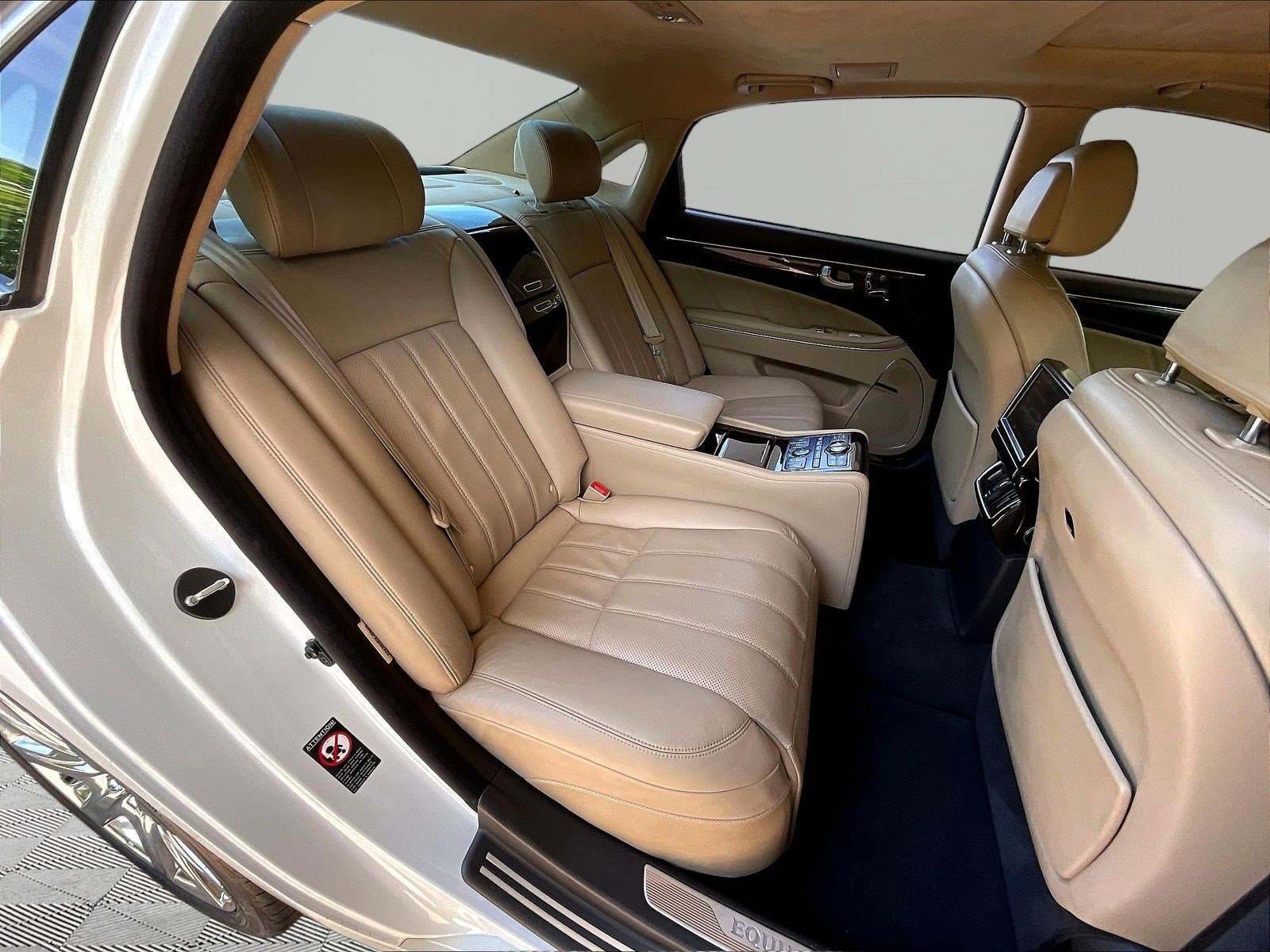 Used 2013 Hyundai Equus Ultimate RWD image 25