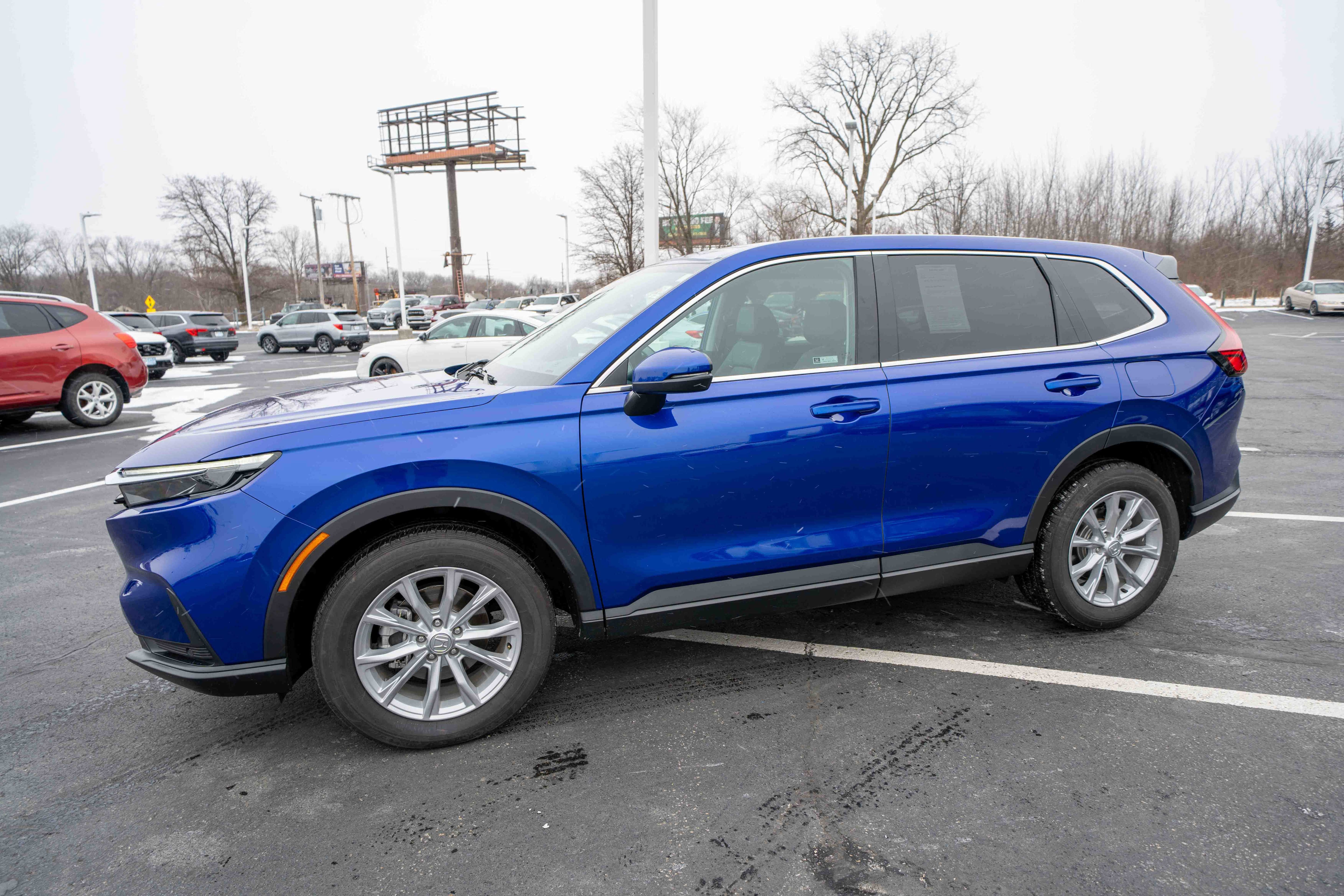 Used 2023 Honda CR-V EX-L image 3