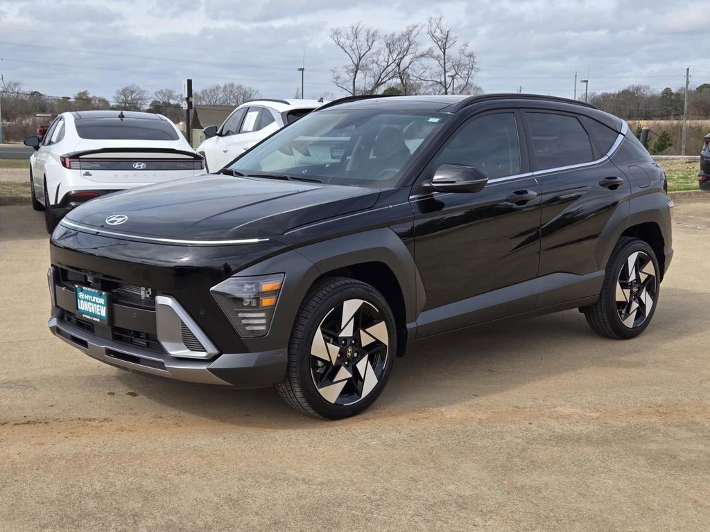 Used 2025 Hyundai Kona Limited image 3