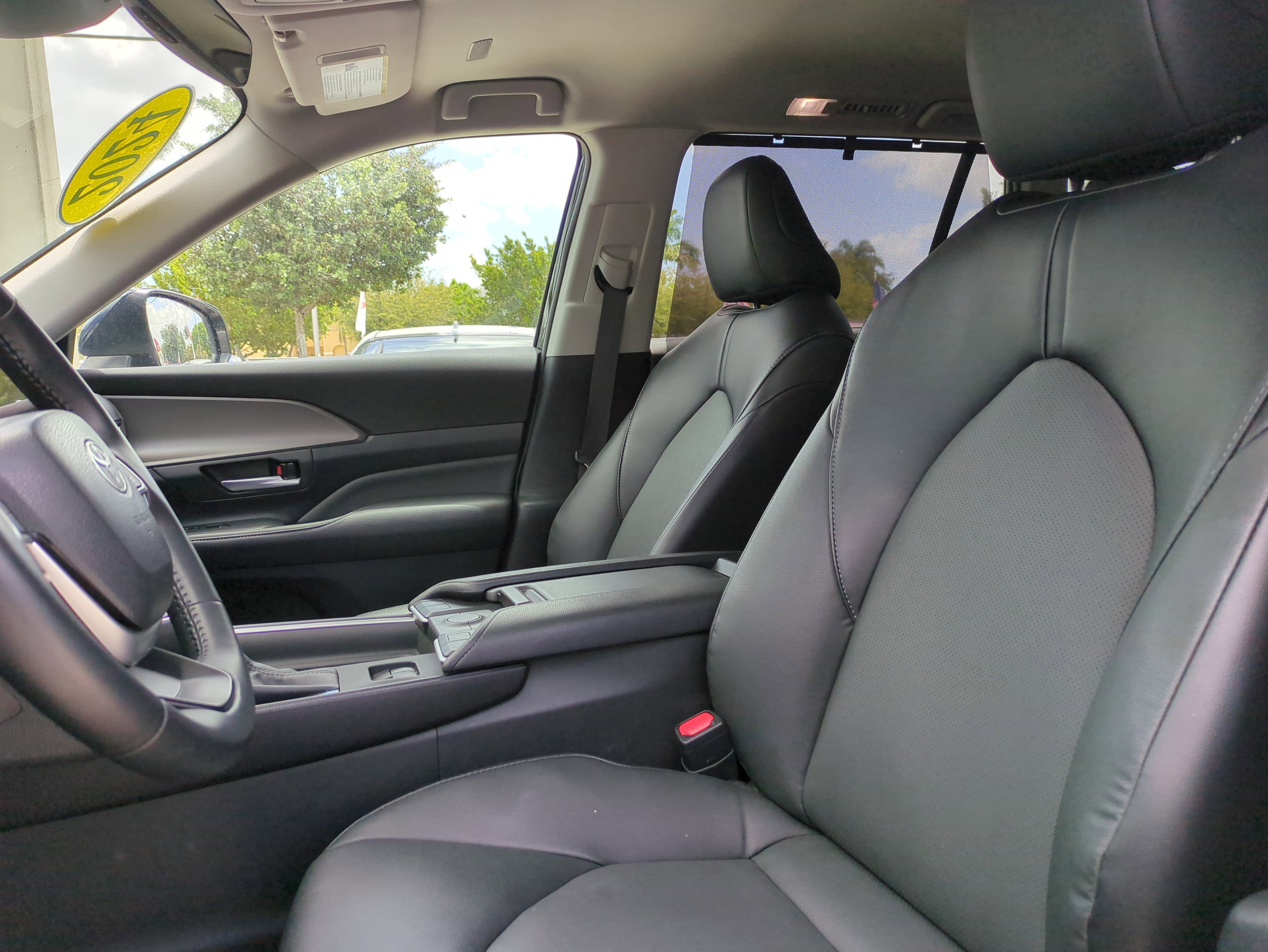 Used 2024 Toyota Grand Highlander XLE image 25