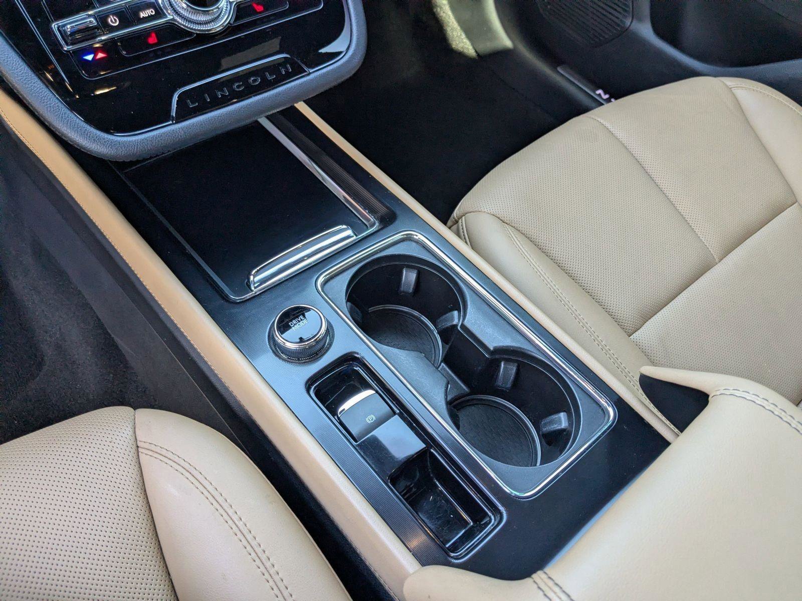 Used 2022 Lincoln Corsair Grand Touring image 18