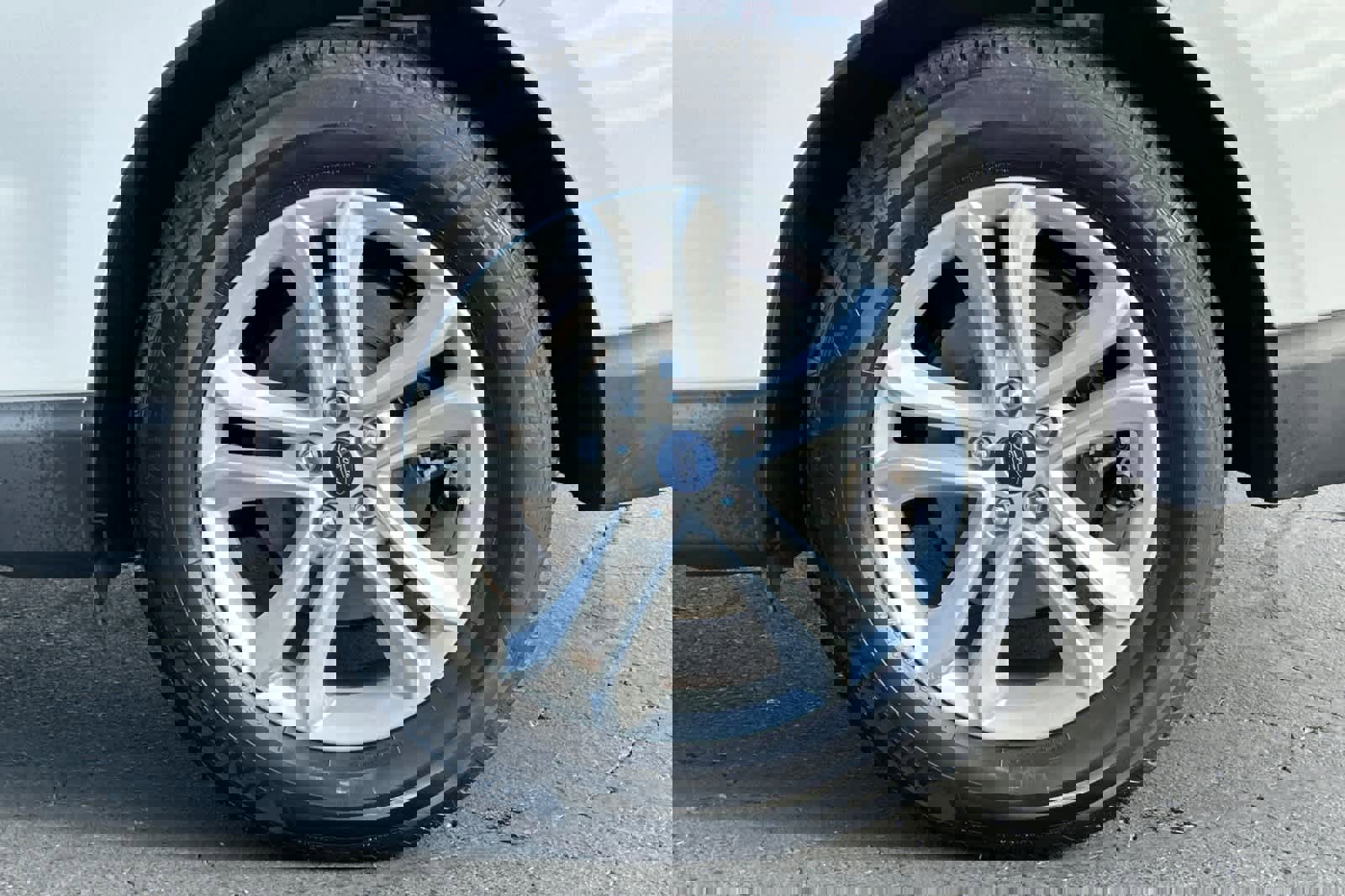 Used 2020 Ford Edge SEL image 32