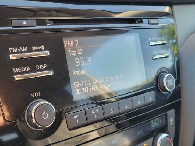 Used 2016 Nissan Rogue SV w/ SV Family Package FWD image 63