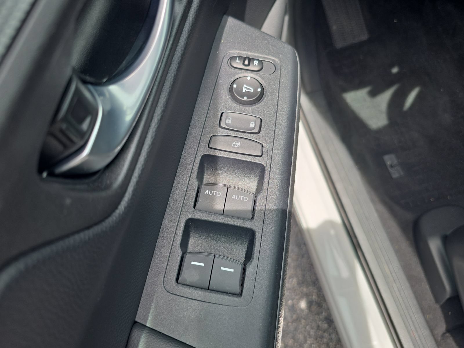 Certified 2023 Honda CR-V EX image 14