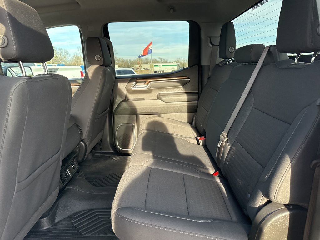 Used 2023 Chevrolet Silverado 1500 RST w/ Z71 Off-Road Package image 11