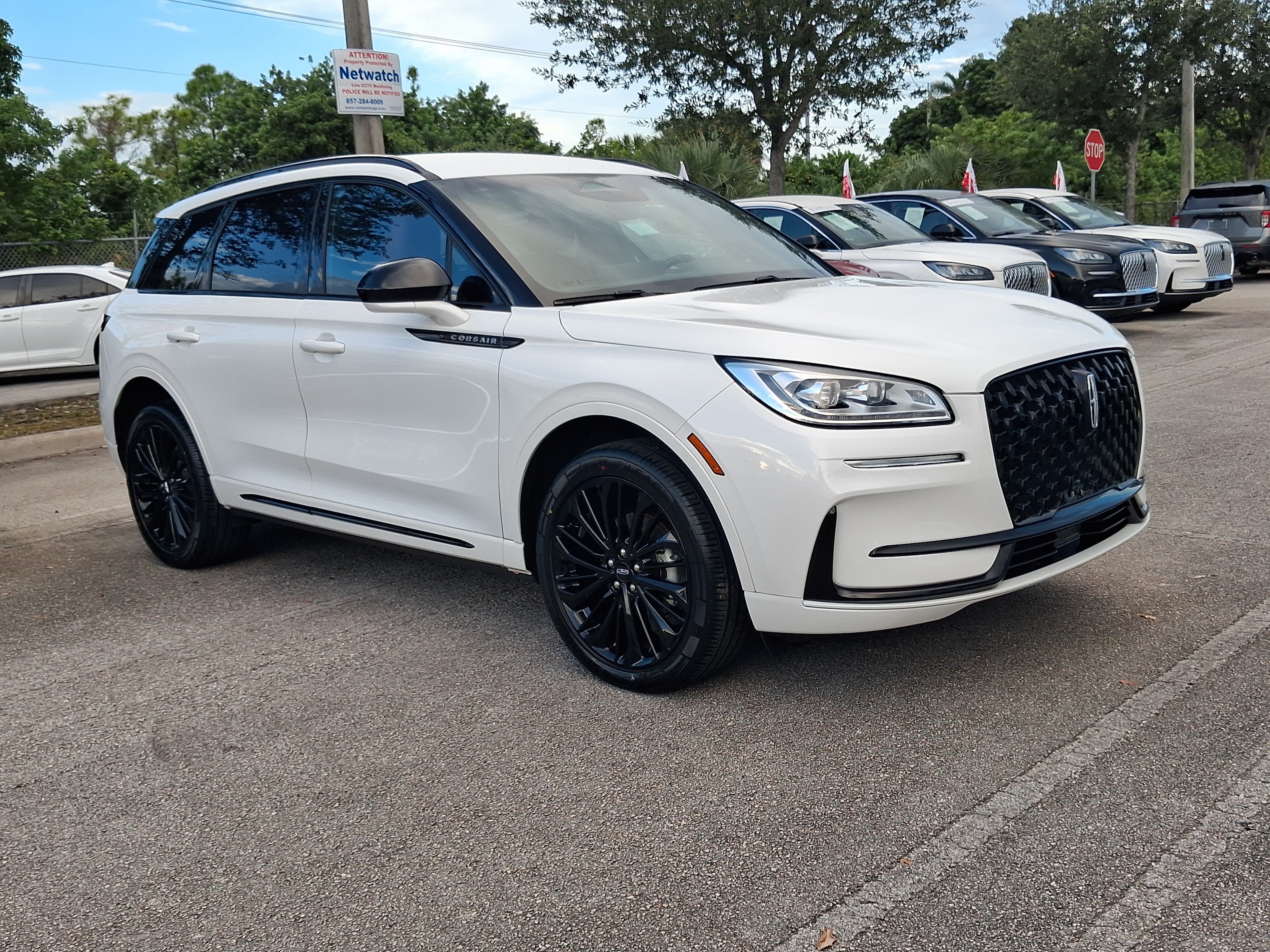Certified 2023 Lincoln Corsair Reserve w/ Jet Appearance Package FWD image 21