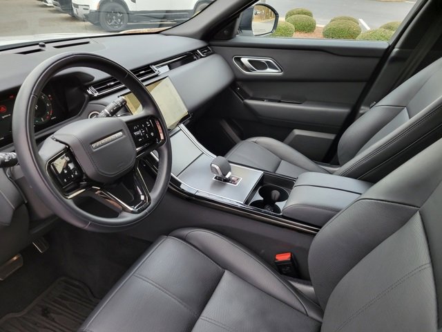 Used 2025 Land Rover Range Rover Velar Dynamic HSE image 26