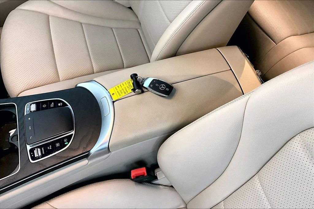 Used 2023 Mercedes-Benz GLC 300 4MATIC Coupe image 14